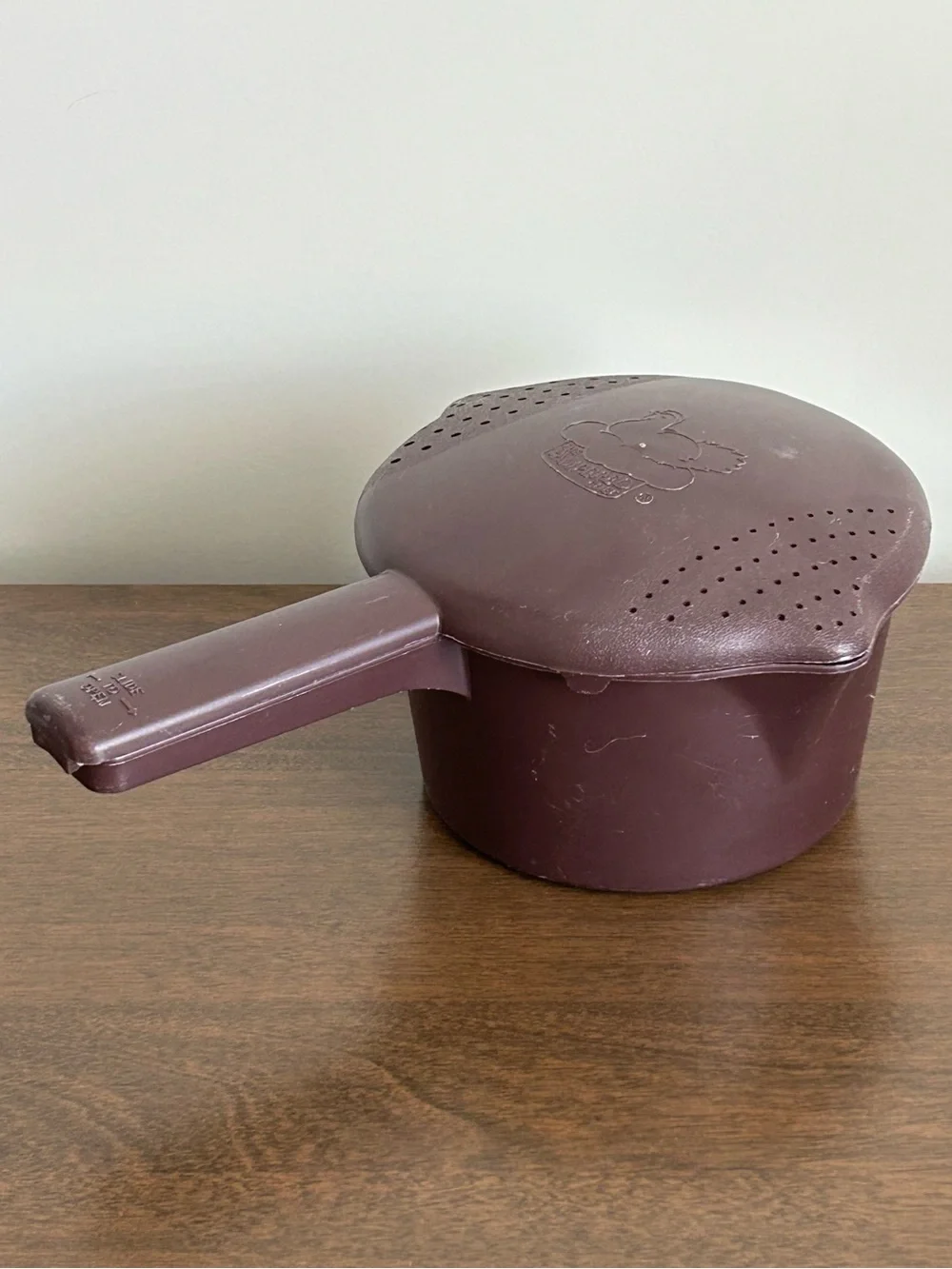 PAMPERED CHEF BROWN 1 QT MICRO-COOKER STEAMER WITH HANDLE & STRAINER LID ~ USA